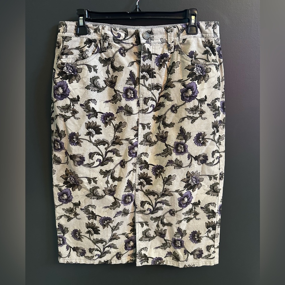 Eddie Bauer | Boho Floral Midi Skirt | Corduroy | Size 8 | NWT‎